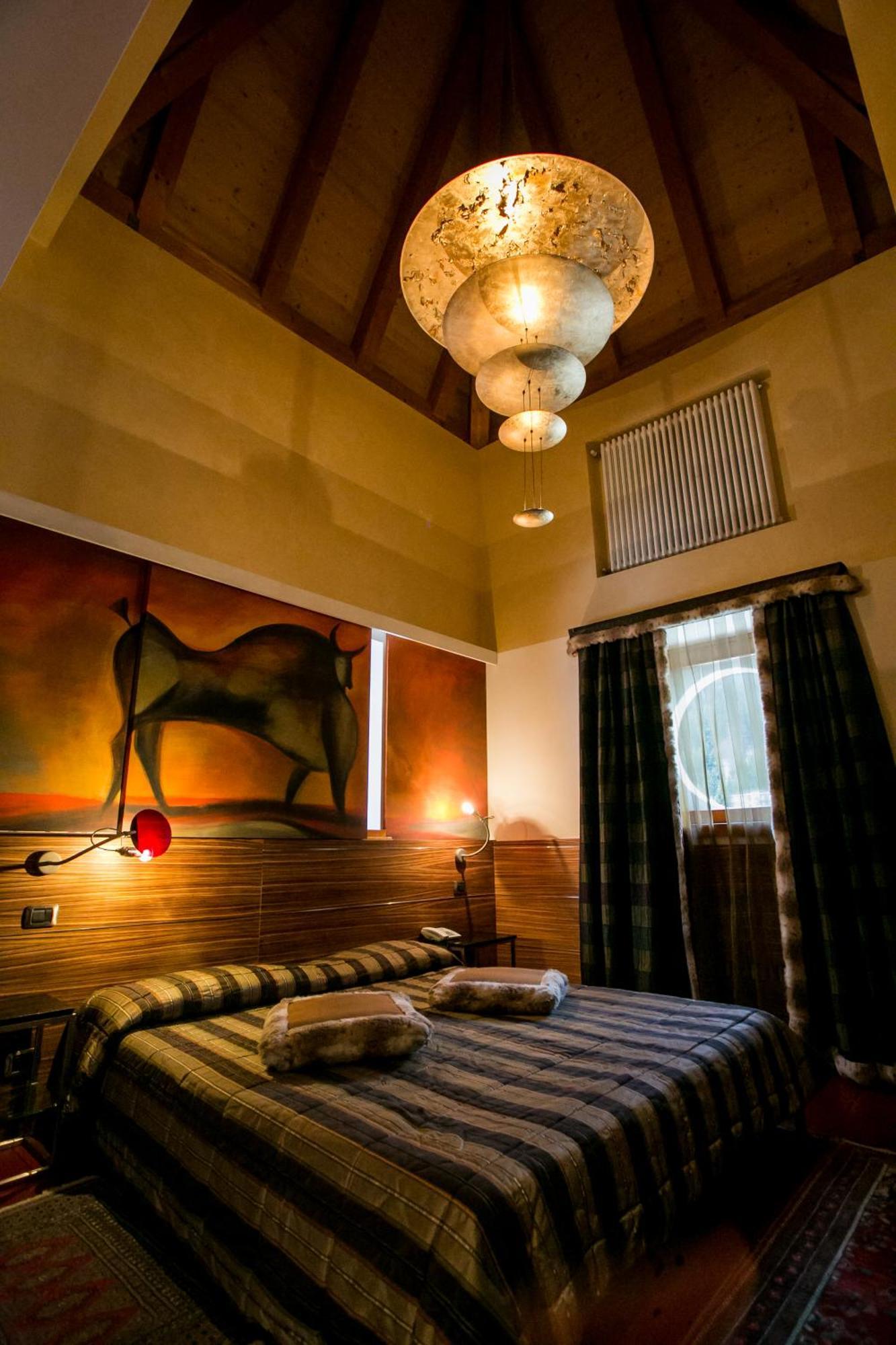 Design Oberosler Hotel Мадонна-ді-Кампільйо Екстер'єр фото